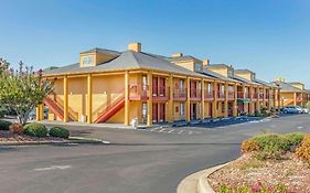 Quality Inn Bessemer I-20 Exit 108